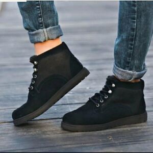 UGG BETHANY BLACK LACE UP SHEARLING LINED BOOT
